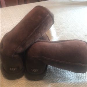 Ugh brown boot